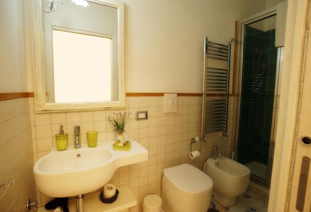 Double or Twin Room Private Bathroom